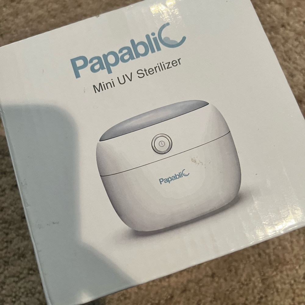 White Mini UV Sterilizer